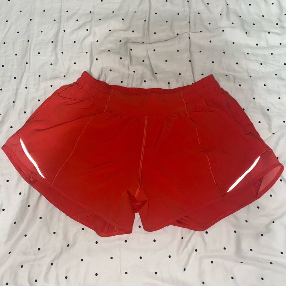 Lululemon Hotty Hots-Carnation Red 4inch